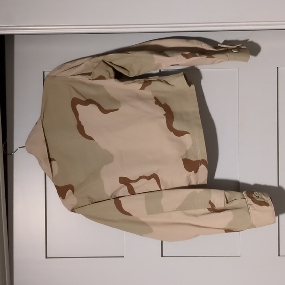 Tan camo cropped jacket size s unknown brand - Picture 3 of 3